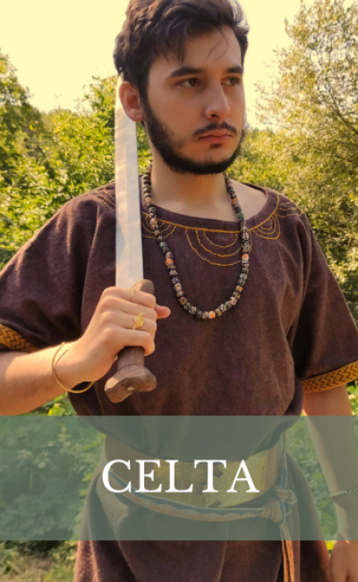 VESTIMENTA CELTA